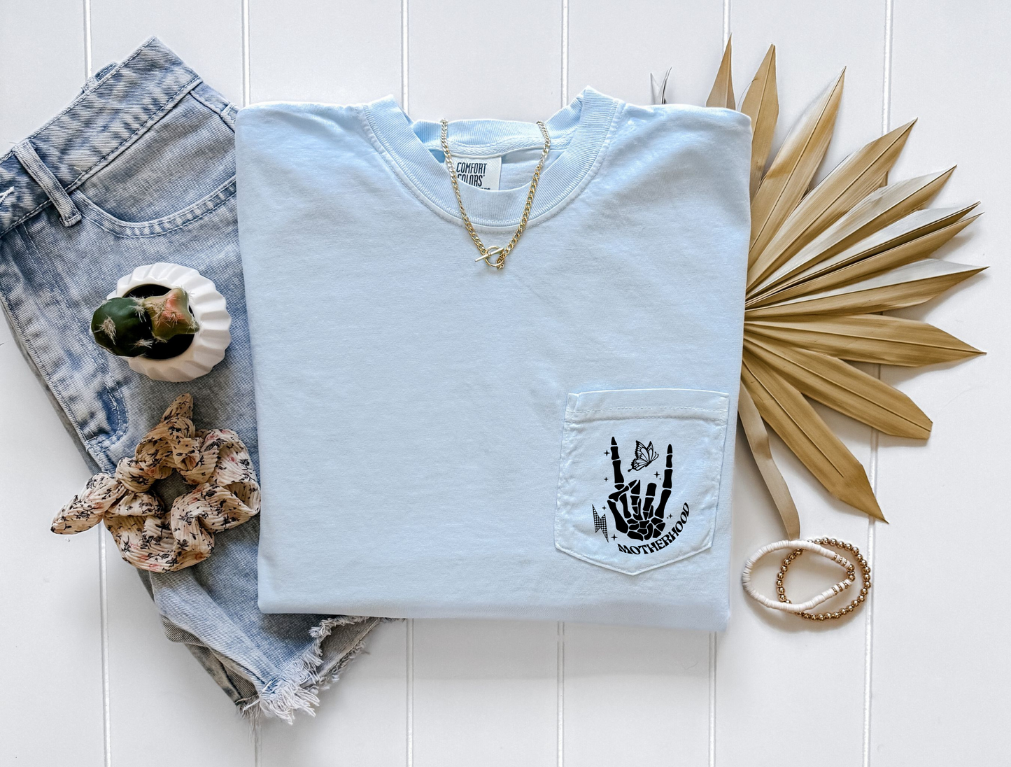 Rockin’ Motherhood Graphic Tee